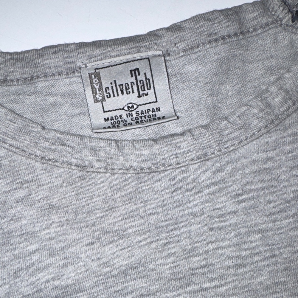 Super Cute Y2K Levi’s Silver Tab Gray and Navy Raglan‎ Shirt - Picture 2 of 6